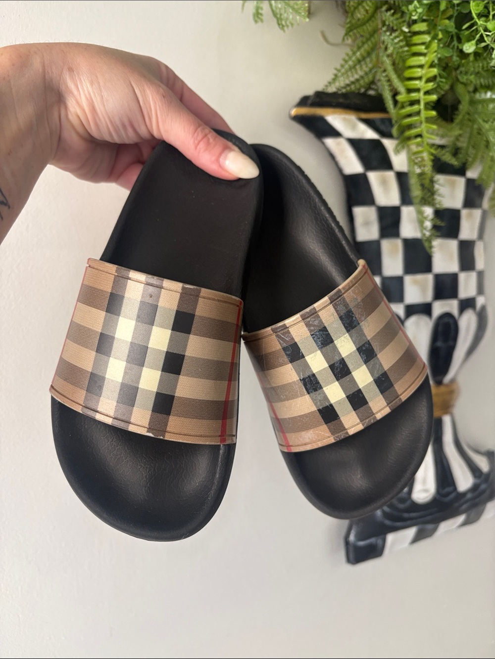 Burberry Kids Vintage Check Archive Beige Slide Sandals EU Size 31